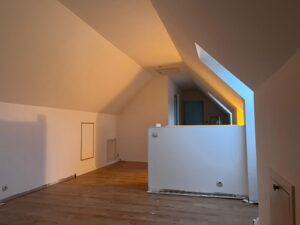 création pièce et isolation mur étage supérieur 1